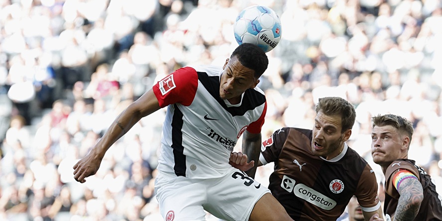 Transfergerüchte: Hoffenheim jagt Verteidiger – Frankfurt-Stammspieler vor Wechsel